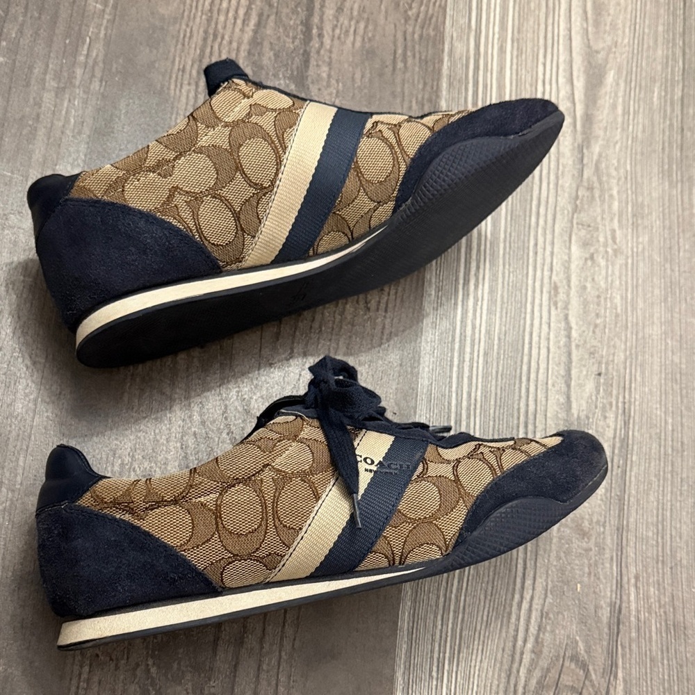 Coach Kelson Signature Logo Navy Blue and Tan Low Rise Sneakers Size 9.5 - Picture 7 of 10